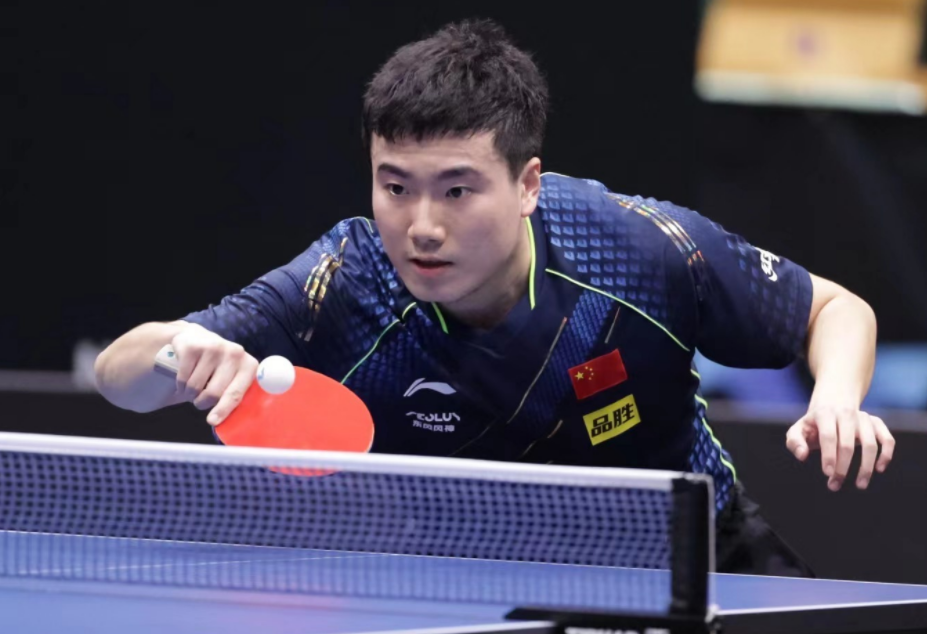 她凭借顽强 她凭借顽强